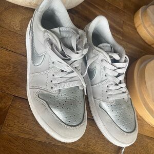 Kids Nike Air Jordans - Sz 2Y